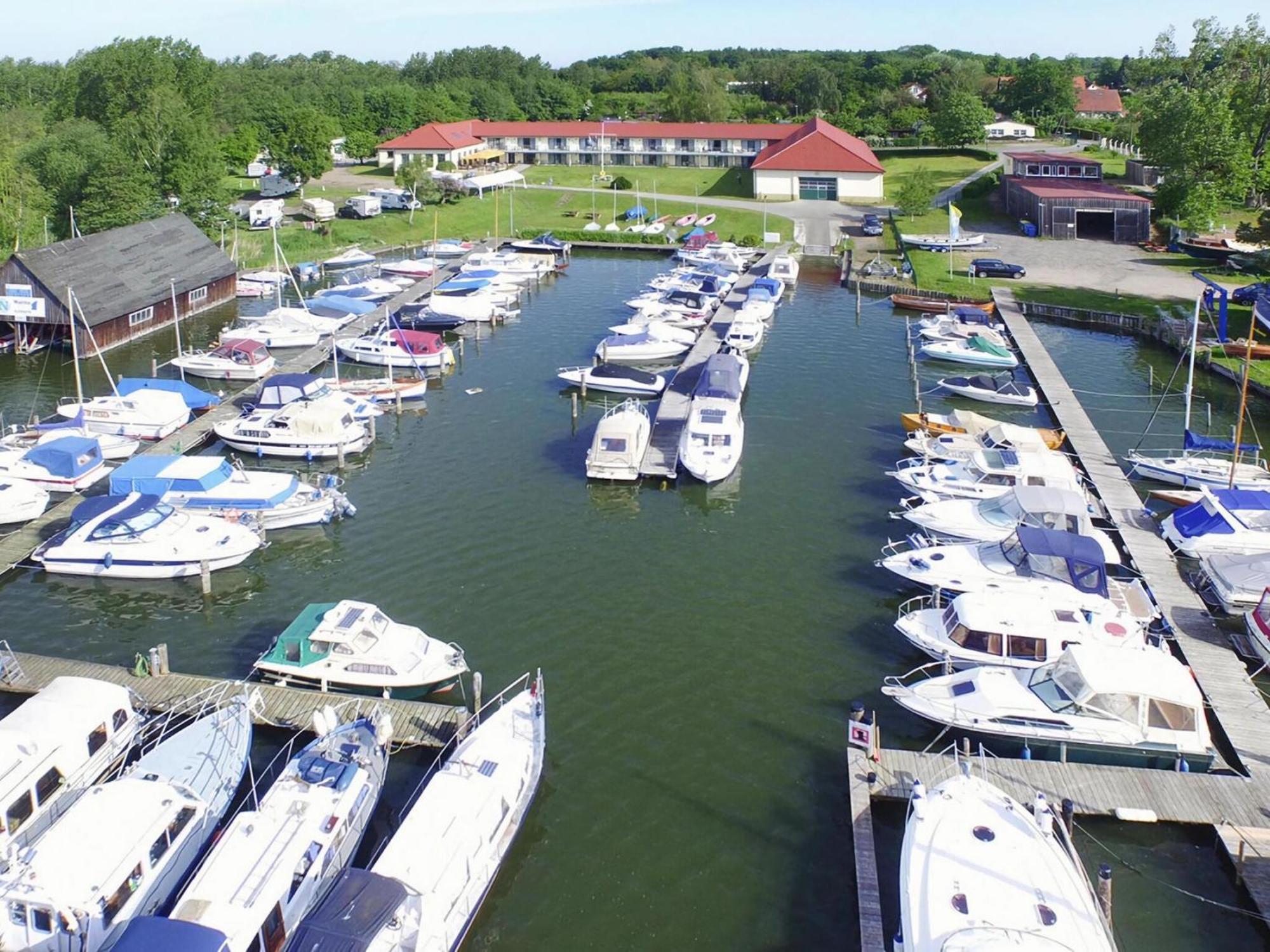 Appartements Am Heidensee In Schwerin Schwerin  Esterno foto